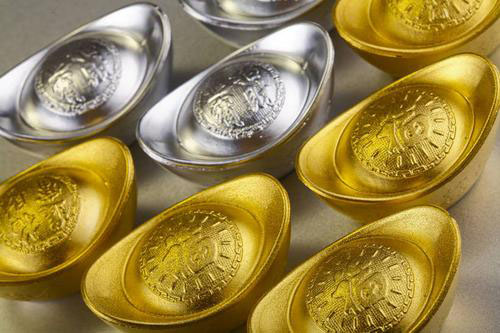  黄金ETF是什么意思?它在牛市和熊市中的表现有何不同?